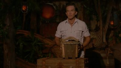 If anybody has
an advantage or an idol, - Survivor