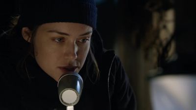 If anyone can hear me,
acknowledge this
transmission. Copy? - The Blacklist