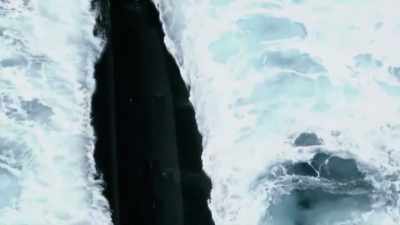 If anyone knows about deadly threats
hiding underwater, - Alien Endgame