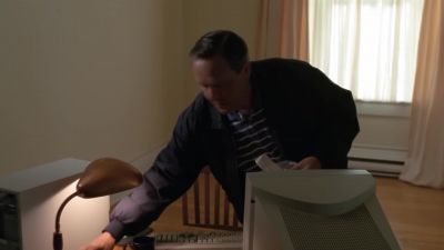 If anyone tries to boot the computer up
without this disk, the whole thing fries. - Stargate SG-1