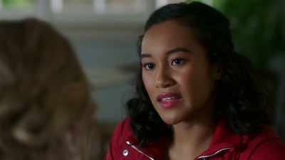 If anything happened
to Jeremy-- - Pretty Little Liars: The Perfectionists