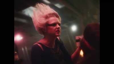 If anything, I've seen
Vivienne take inspiration - Pistol