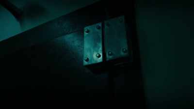 If they are separated,
would send a signal to security. - Inside the Heist