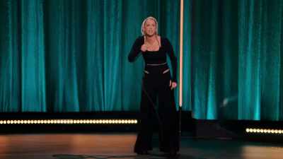 If my bra strap fell down,
the next thing you'd hear - Iliza Shlesinger: Hot Forever