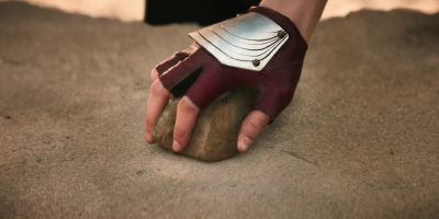 If you can break this rock... - Knights of the Zodiac