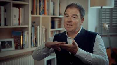 If you can keep the car in a steady
state and keep it stable, - Williams & Mansell: Red 5