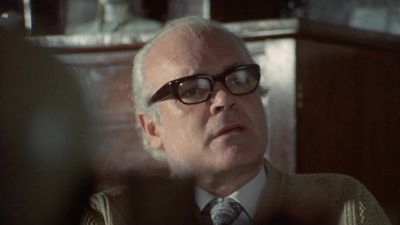 If you can recognize who is or was Dr Starr - Asylum