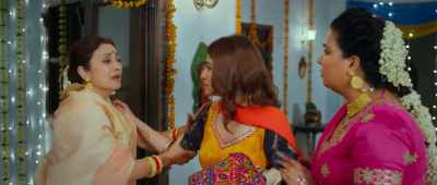 If they come to know the
reason why you ran away, - Shaadi Mein Zaroor Aana