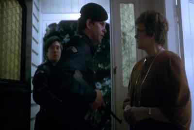 If he comes here,
notify the Special Police, immediately. - Sleeping Dogs