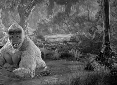 If we could get logs and things to him,
maybe he could get out. - Son of Kong