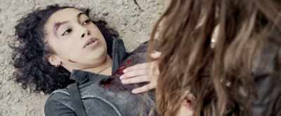 If you could just grab every
medical thing from the Van, - Kill Mode