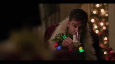 If you could maybe help me.
Thank you. Okay. Okay. - Catch Me If You Claus