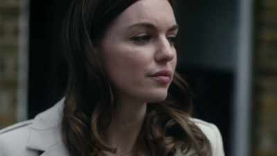 If it crashes,
then whatever's inside her, - The Complex: Lockdown