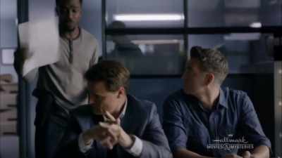 If David's children
inherit everything, - Gourmet Detective: Eat, Drink and Be Buried