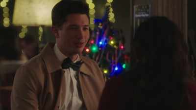 If Desmond's closes, - Christmas 9 to 5