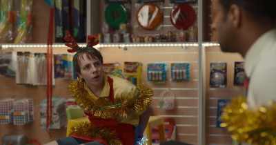 If you didn't think
their guns were real, - Christmas Ransom