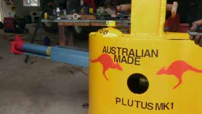 If this doesn't come back in,
it doesn't retract,
that's the biggest worry. - Outback Opal Hunters