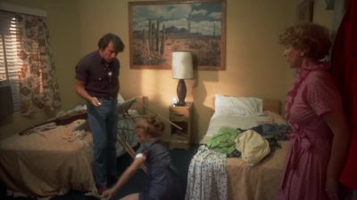 If you don't drag your ass out that door or - Alice Doesn't Live Here Anymore