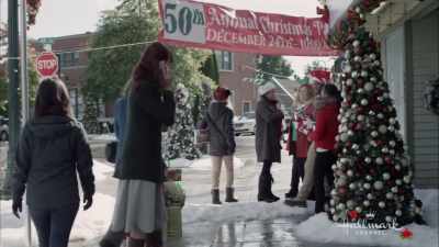 If we don't get to see Santa in person, - Finding Santa