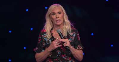 If you don't know
what that model looks like, - Leanne Morgan: I'm Every Woman