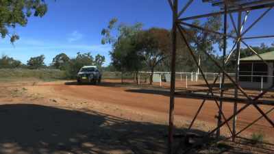 If they don't sell something soon, - Outback Opal Hunters