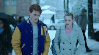 If we don't start dealing
with our crap, it's all
gonna happen again. - Riverdale