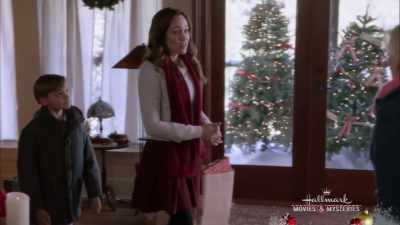 If you ever need
anything else, - A Bramble House Christmas