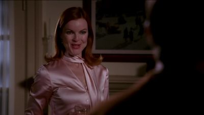 IF EVERYBODY WOULD PLEASE
TAKE YOUR SEATS, - Desperate Housewives