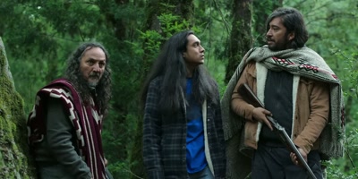 - If they find her before we do...
- Now you're using your head. - Sayen
