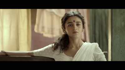 If Gangu can dream,
then why can't Roshni? - Gangubai Kathiawadi