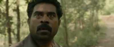 If they get their chain back,
they'll compromise right away. - Thondimuthalum Driksakshiyum