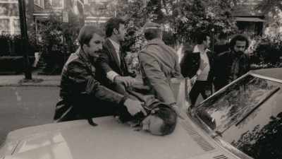 If he was going to go down,
if he wanted to go down the hard way, - Night Stalker: The Hunt for a Serial Killer