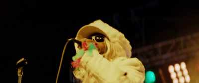 ♪ If you hear any noise ♪ - Spinning Gold