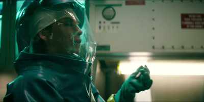 If we hit the virus jackpot,
it'll glow green. - The Hot Zone
