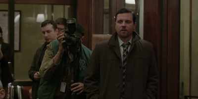 If I can remind you, Luis,
it was the press who pointed to the cops. - Seven Seconds