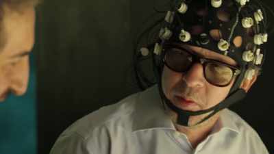 -: If I don't care, - Inside the Mind of a Con Artist