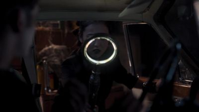 If I hold these together,
all I need is a-- - Marvel's Runaways