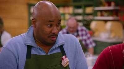- If I made a terrible cake
and I mean, like, - Baking It