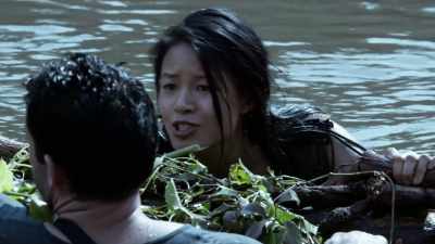 If I pay the General, he'll let us
return home. They'll stop hunting us. - Hard Target 2