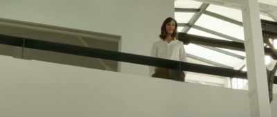 If I remember correctly she hated the glass tables. - Mr & Mme Adelman