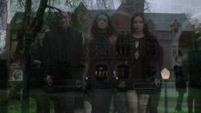 ♪ If I show you
then I know you ♪ - Pretty Little Liars: The Perfectionists