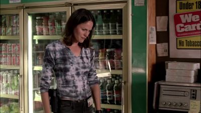 If I start eating,
I will shut up. - CSI: Crime Scene Investigation