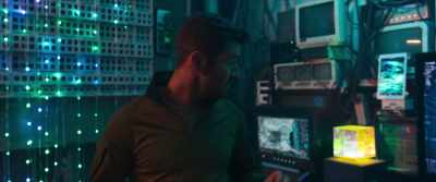 If I take this cube, and I plug
it into the semistate port, - Transmorphers: Mech Beasts