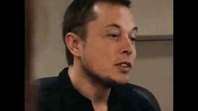 If someone is
always on the hot seat - The Elon Musk Show