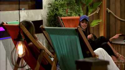 ‐If it was a boy.
‐I was fuming
with Scott, like, - Love Island