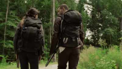 If we just told the supe
the truth, - The Walking Dead: World Beyond