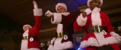 ♪ If you know what I mean
I'mma ride that mami ♪ - A Bad Moms Christmas
