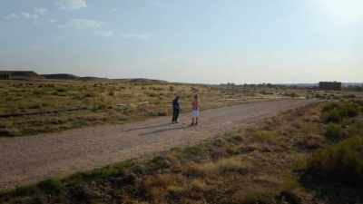 If you look back behind you, - Jack Osbourne's Night of Terror: UFOs
