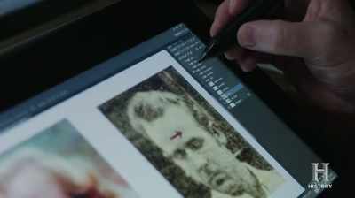 If you look near the arrow
there, that depression in both, - Alcatraz Escape: The Lost Evidence