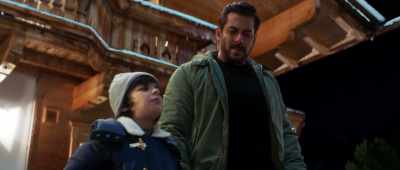 If you loved her, would you forget
your 8th wedding anniversary? - Tiger Zinda Hai